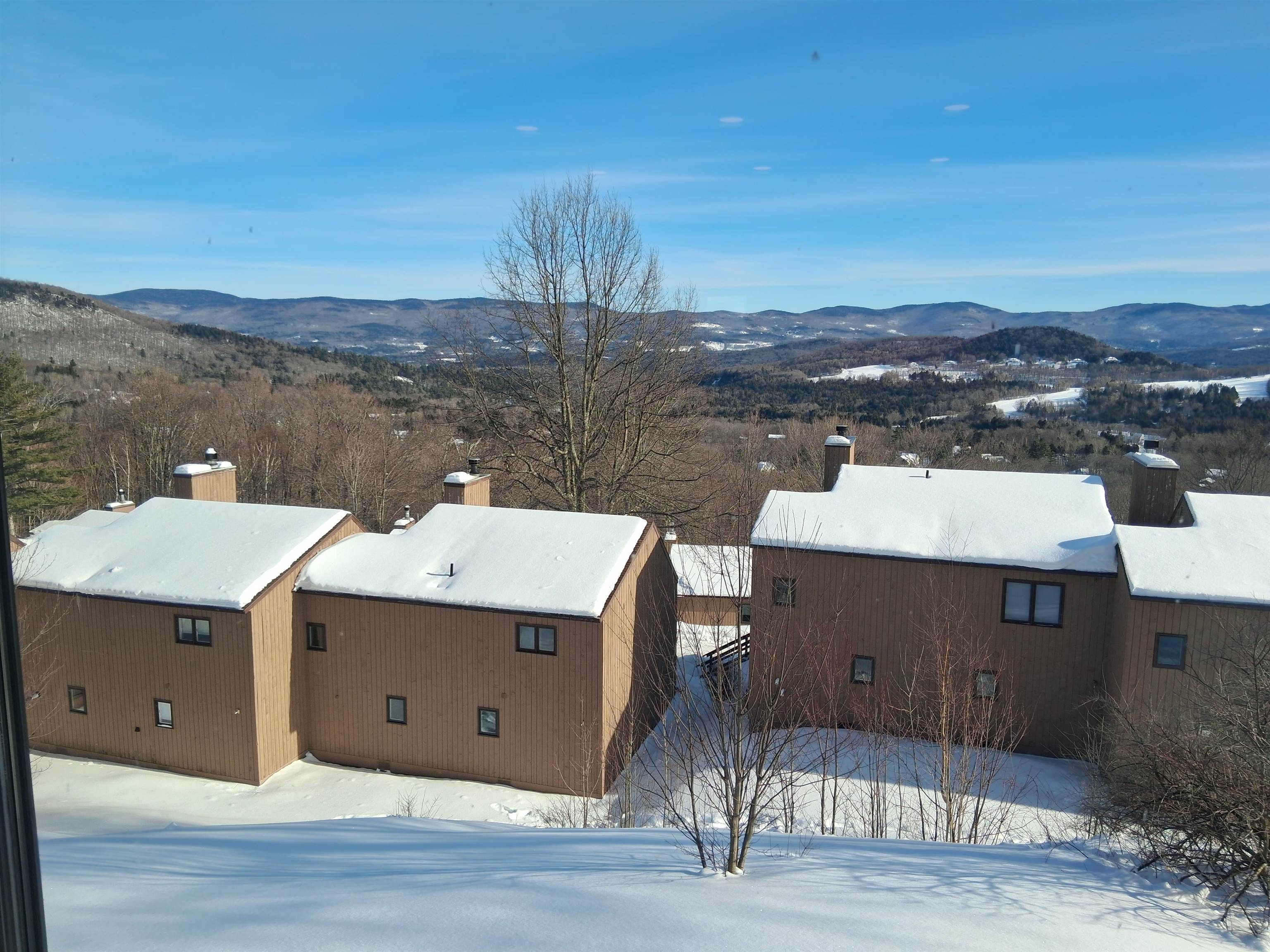 122 Upper Summit Road, Unit 32 Warren, VT 05674 - Photo 2 of 28