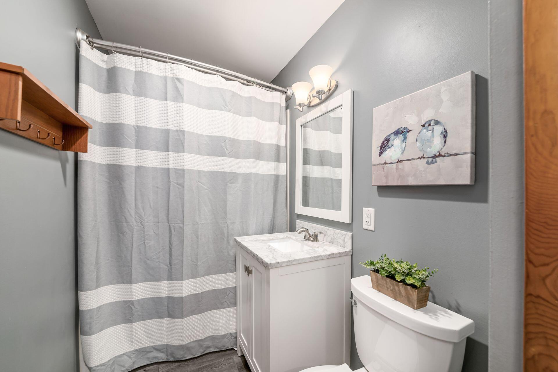 2232 Ward Road Columbus, OH 43224 - Photo 19 of 29 UPDATED FULL BATH