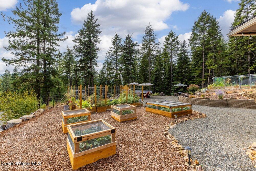 2898 South Huntsman Road Coeur D'Alene, ID 83814 - Photo 38 of 48 Garden