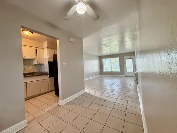 $1,600 | 1241 West River Drive, Unit 4, Margate, FL 33063