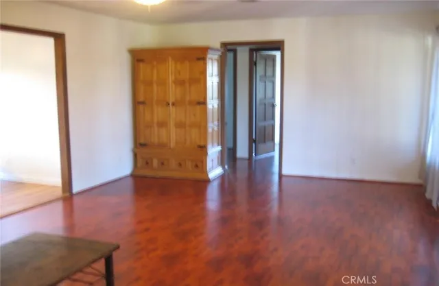 $2,600 | 5931 Corbin Avenue, Tarzana, CA 91356