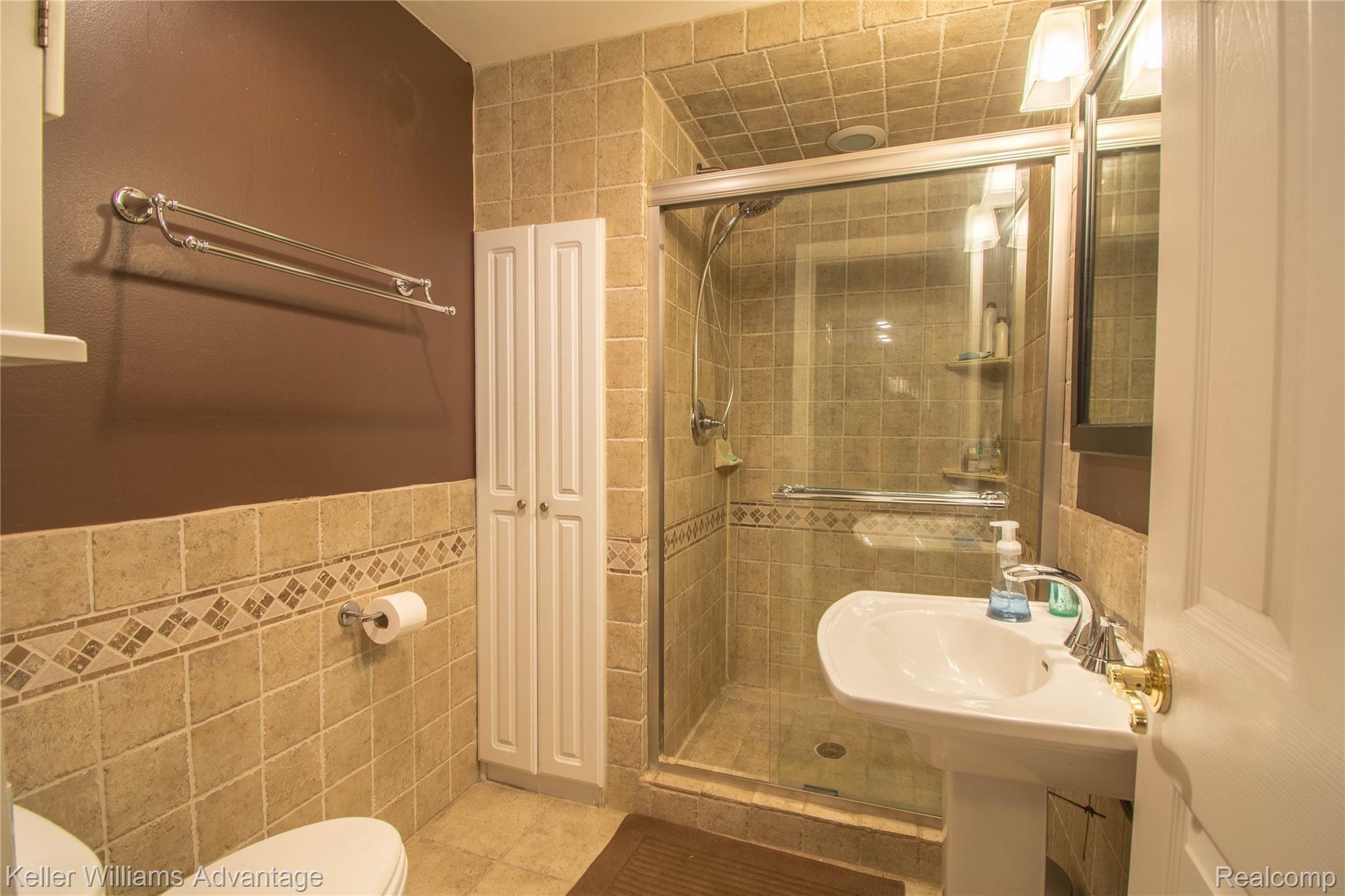 2981 Faussett Road Howell, MI 48855 - Photo 14 of 35 14.jpg