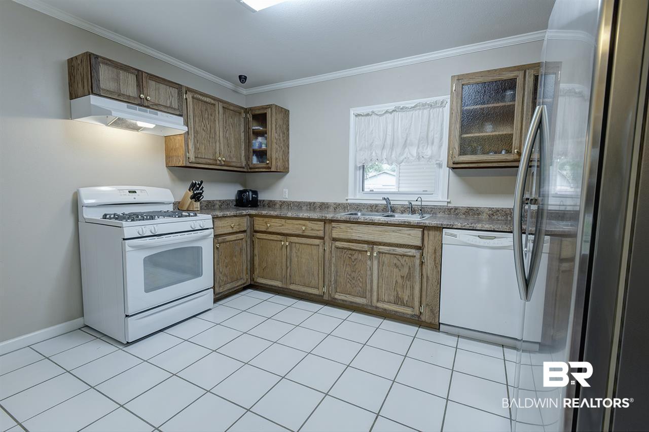 315 South Beech Street Foley, AL 36535 - Photo 9 of 25