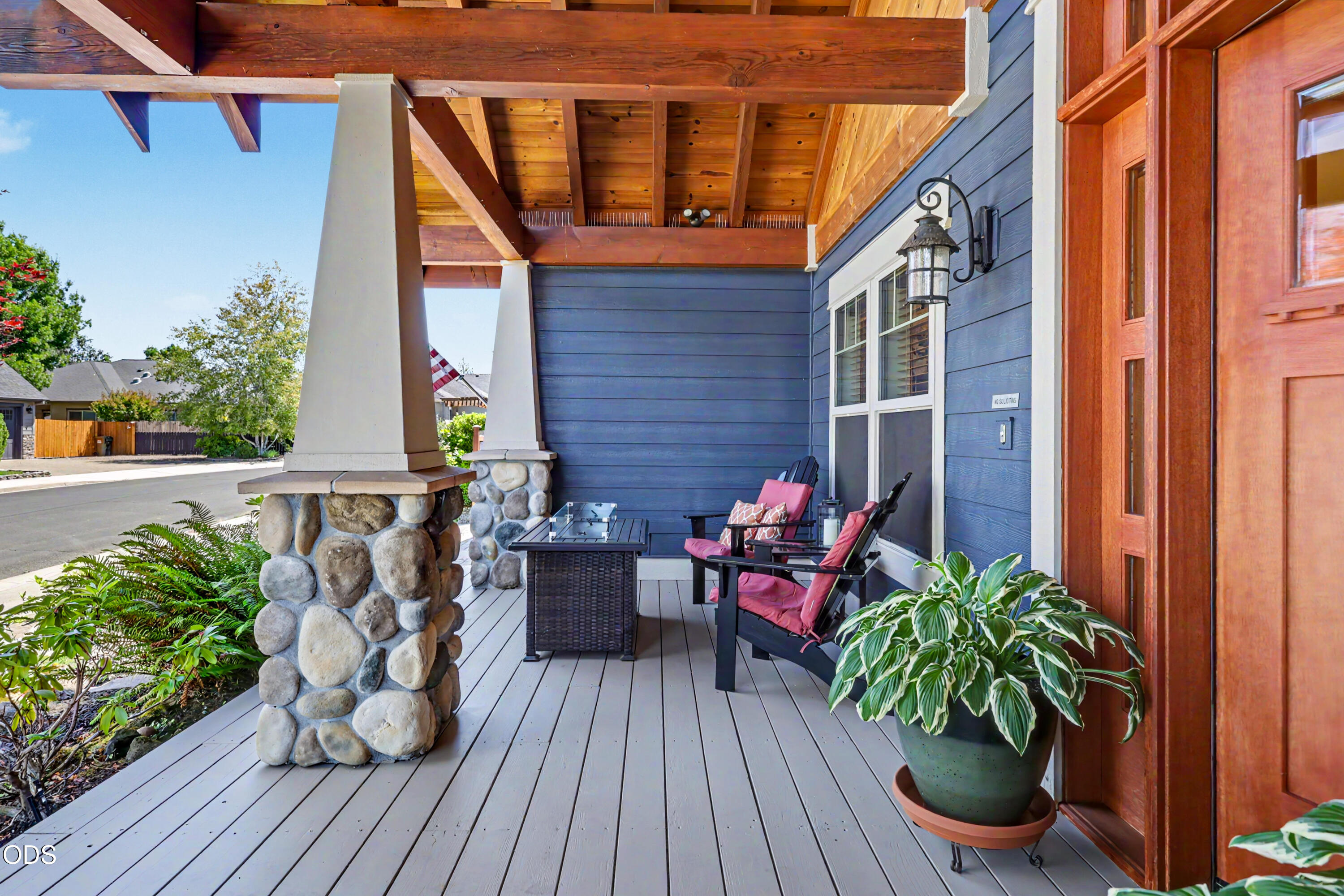 225 Echo Way Eagle Point, OR 97524 - Photo 4 of 63