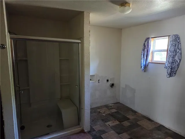 $42,500 | 218 East 5th Street, Cherryvale, KS 67335