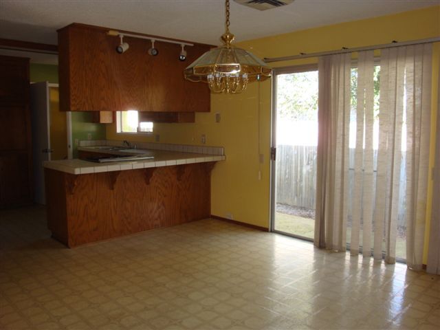 2707 Irwin Road Redding, CA 96002 - Photo 7 of 12 a view of kitchen and window