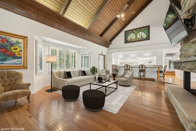 $2,250,000 | 153 Algonquin Road, Barrington Hills, IL 60010