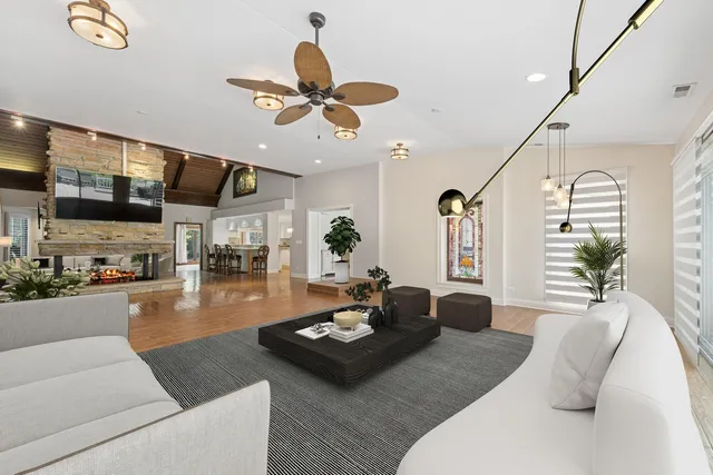 $2,250,000 | 153 Algonquin Road, Barrington Hills, IL 60010