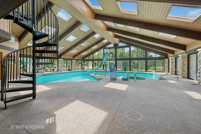 $2,250,000 | 153 Algonquin Road, Barrington Hills, IL 60010