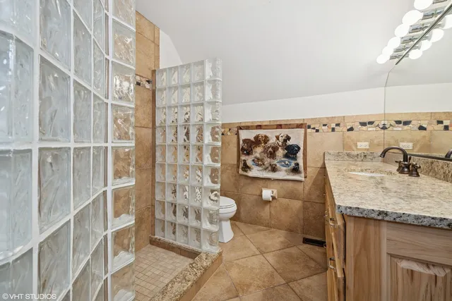 $2,250,000 | 153 Algonquin Road, Barrington Hills, IL 60010