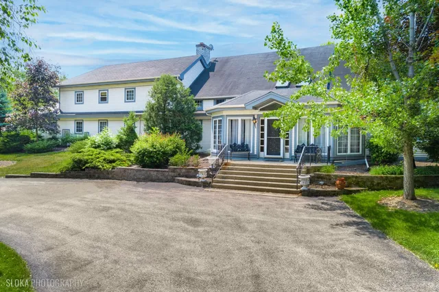 $2,250,000 | 153 Algonquin Road, Barrington Hills, IL 60010