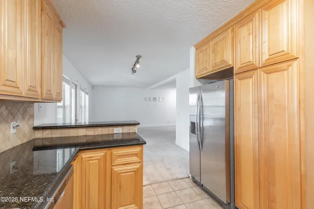 $140,000 | 3434 Blanding Boulevard, Unit 207, Jacksonville, FL 32210