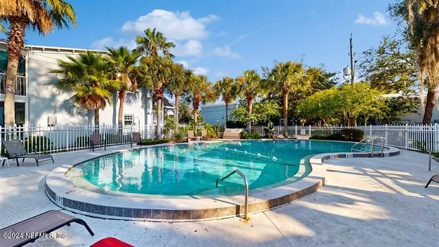 $140,000 | 3434 Blanding Boulevard, Unit 207, Jacksonville, FL 32210