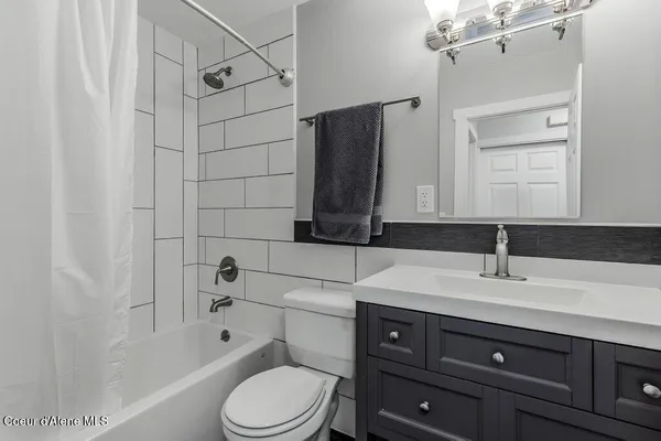 $499,000 | 216 South 2nd Avenue, Sandpoint, ID 83864
