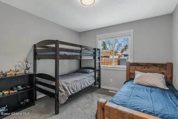 $499,000 | 216 South 2nd Avenue, Sandpoint, ID 83864