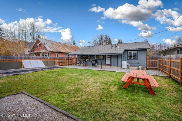$499,000 | 216 South 2nd Avenue, Sandpoint, ID 83864