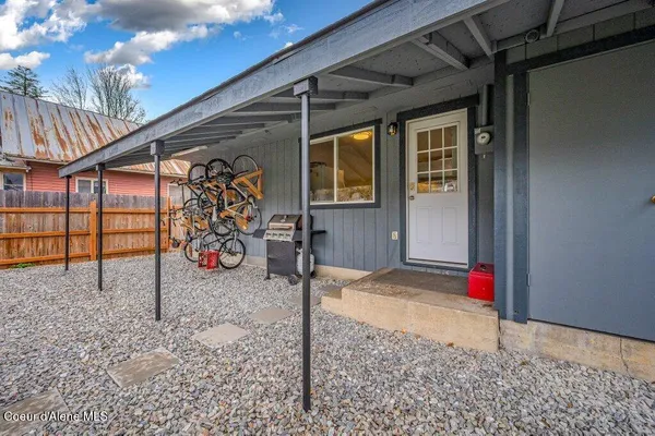 $499,000 | 216 South 2nd Avenue, Sandpoint, ID 83864