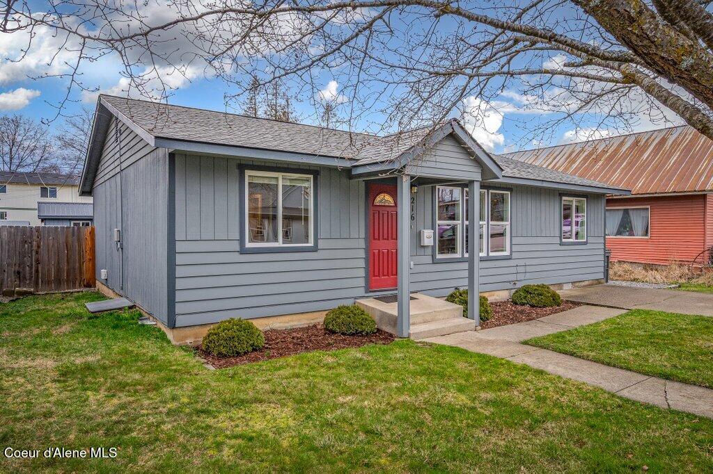 216 South 2nd Avenue Sandpoint, ID 83864 - Photo 3 of 32 --3.jpg-SMALL