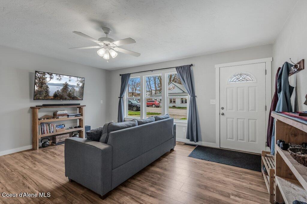 216 South 2nd Avenue Sandpoint, ID 83864 - Photo 5 of 32 --5.jpg-SMALL