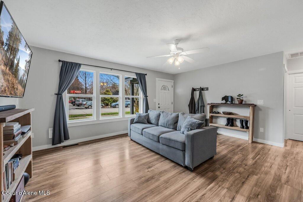 216 South 2nd Avenue Sandpoint, ID 83864 - Photo 6 of 32 --6.jpg-SMALL