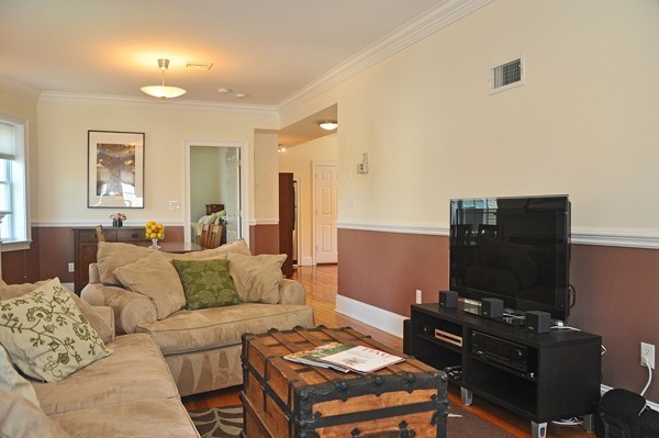 27 St Marks Road, Unit 2 Boston, MA 02124 - Photo 2 of 12 Gallery Image 2
