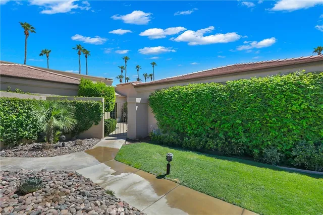 $550,000 | 76238 Honeysuckle Drive, Palm Desert, CA 92211