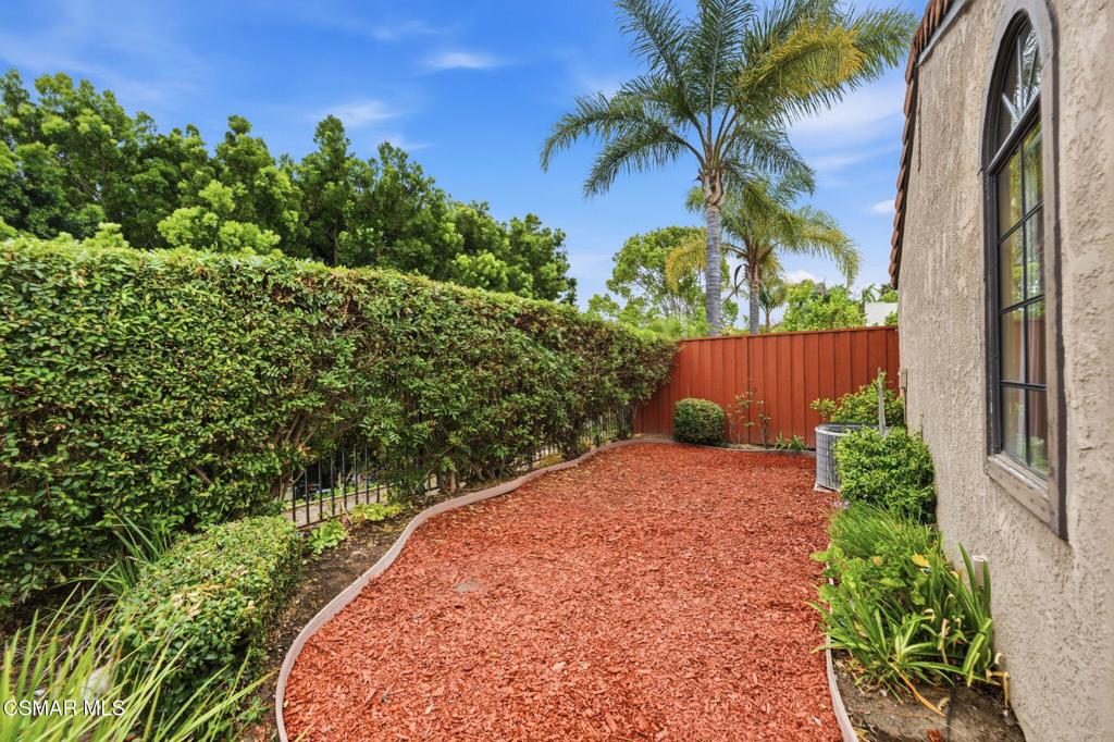 802 Congressional Road Simi Valley, CA 93065 - Photo 27 of 37