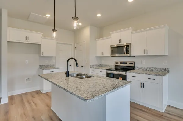 $289,900 | 834 Brewer Drive, New Ellenton, SC 29809
