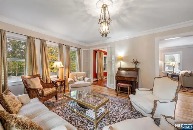 $1,300,000 | 175 High Street, Closter, NJ 07624