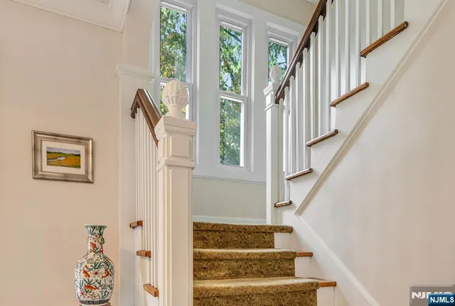 $1,300,000 | 175 High Street, Closter, NJ 07624