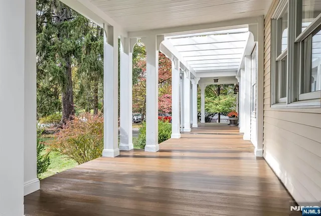 $1,300,000 | 175 High Street, Closter, NJ 07624