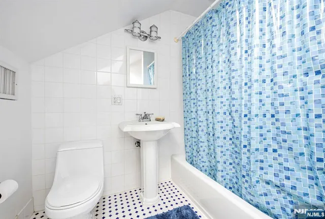 $1,300,000 | 175 High Street, Closter, NJ 07624