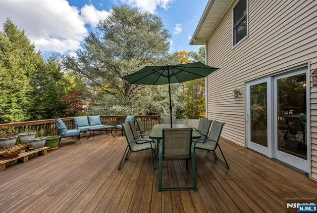 $1,300,000 | 175 High Street, Closter, NJ 07624