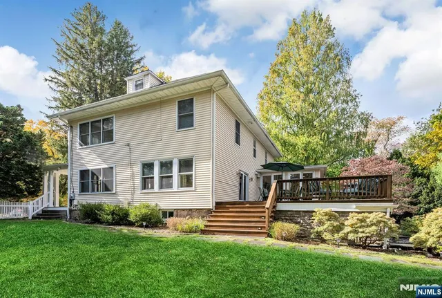 $1,300,000 | 175 High Street, Closter, NJ 07624