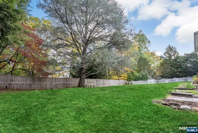 $1,300,000 | 175 High Street, Closter, NJ 07624