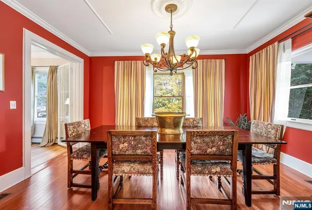 $1,300,000 | 175 High Street, Closter, NJ 07624