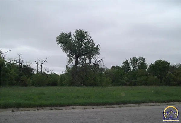 $185,000 | 0 West 6th Avenue, Emporia, KS 66801