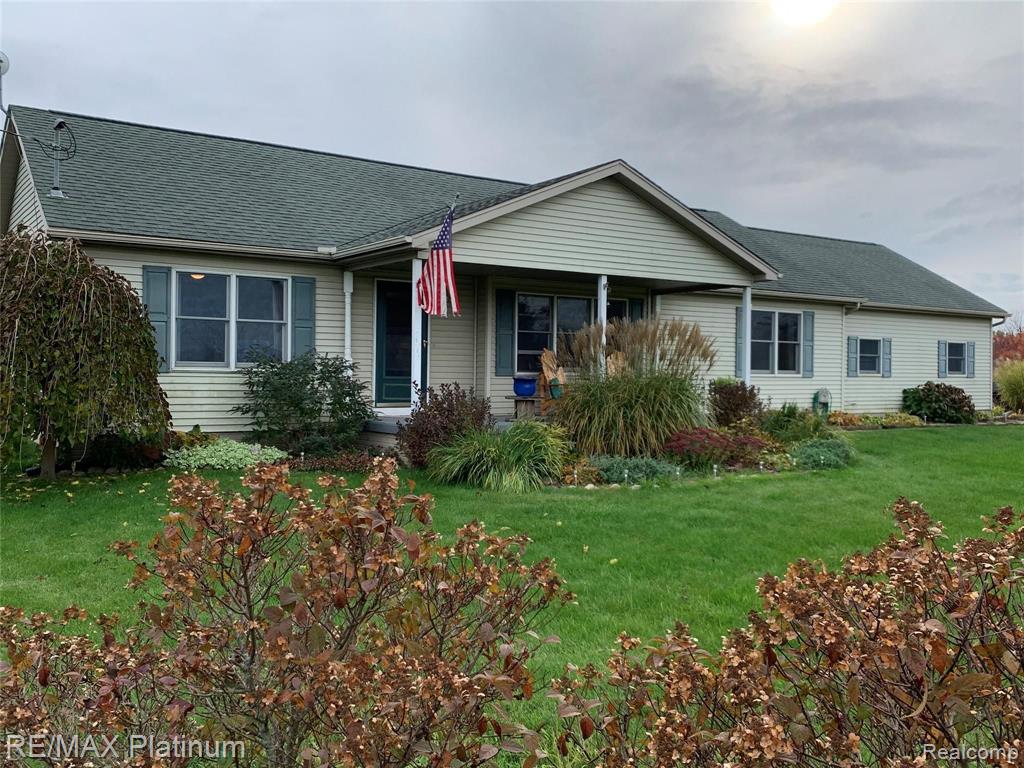4620 Beard Road Byron, MI 48418 - Photo 1 of 19