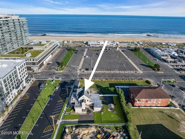 a view of an outdoor space