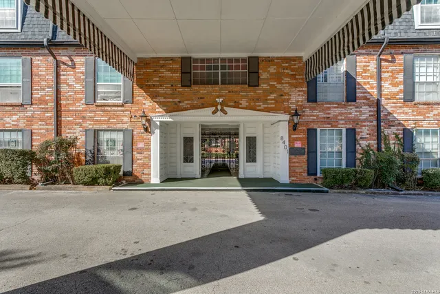 $1,095 | 8401 North New Braunfels Avenue, Unit 207, San Antonio, TX 78209