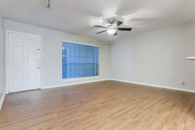 $1,095 | 8401 North New Braunfels Avenue, Unit 207, San Antonio, TX 78209