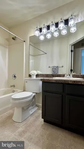 $1,950 | 424 Waverly Woods Drive, Harrisburg, PA 17110