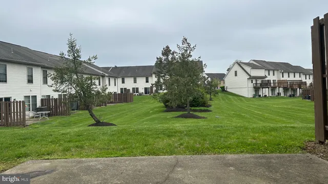 $1,950 | 424 Waverly Woods Drive, Harrisburg, PA 17110