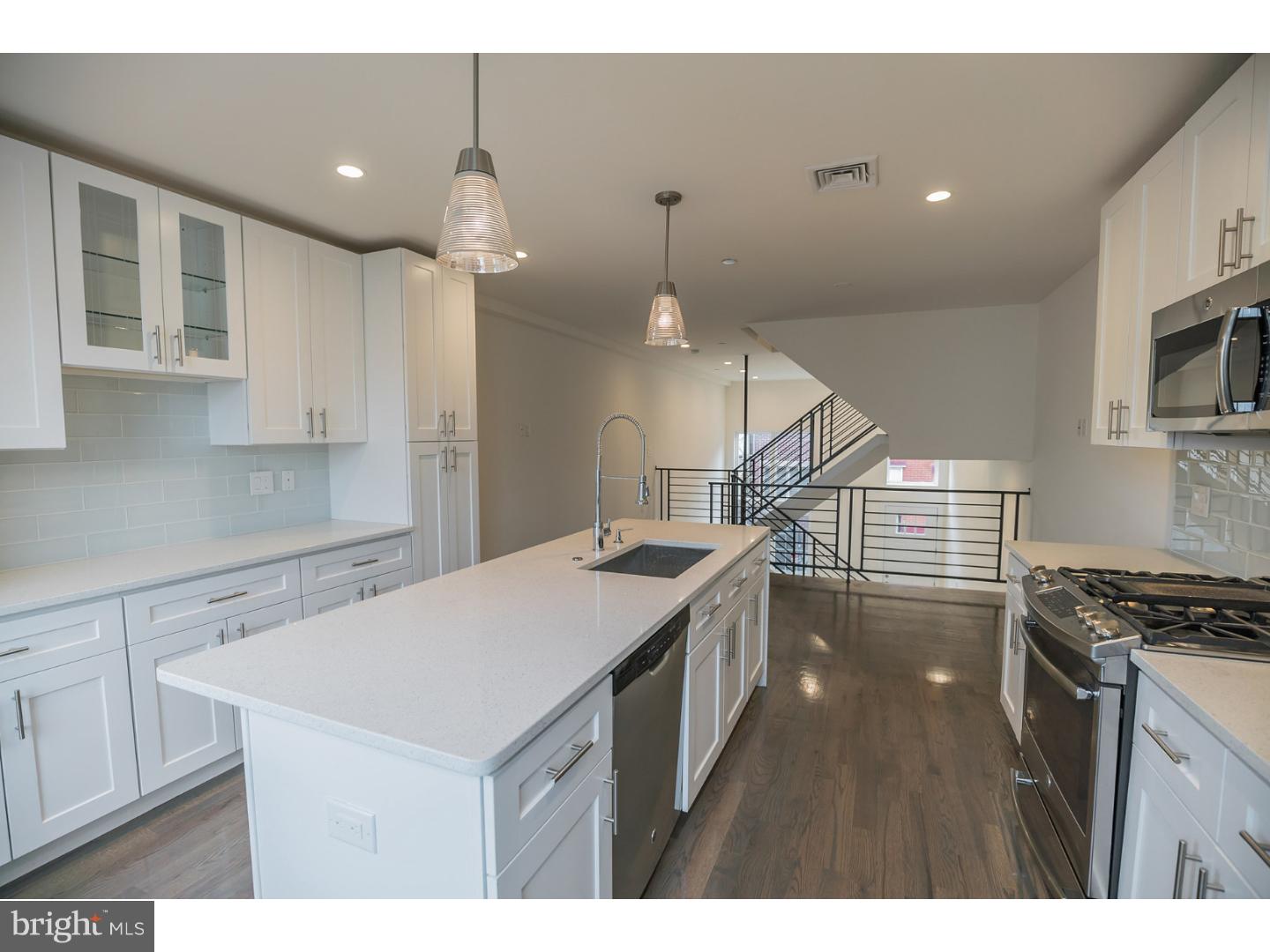 1138 Mt Vernon Street Philadelphia, PA 19123 - Photo 8 of 19