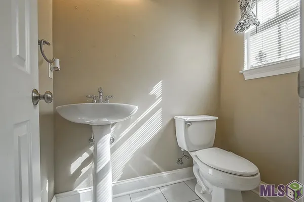 $465,000 | 324 Gisele Street, New Roads, LA 70760