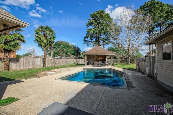 $465,000 | 324 Gisele Street, New Roads, LA 70760