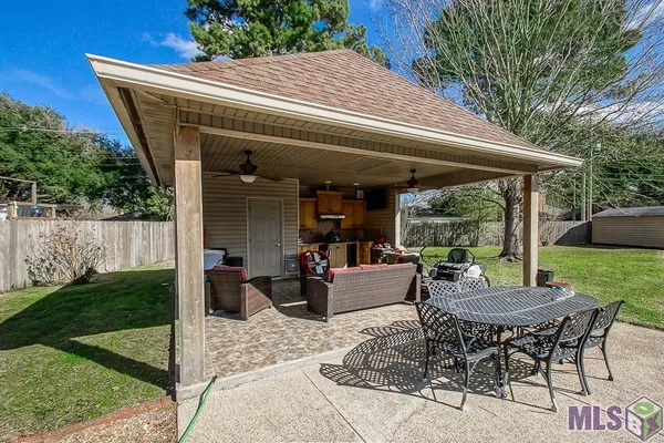 $465,000 | 324 Gisele Street, New Roads, LA 70760