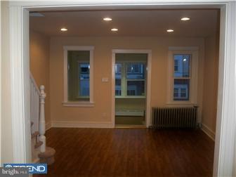 88 Lamport Road Upper Darby, PA 19082 - Photo 3 of 12 Living Room