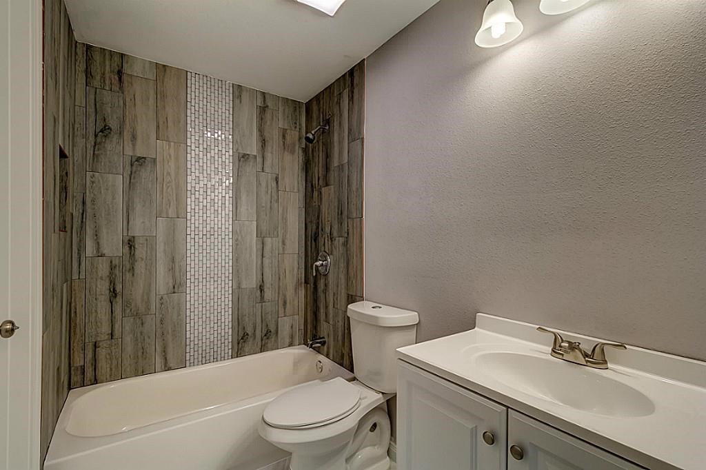 83 April Point Drive South, Unit 83 Conroe, TX 77356 - Photo 23 of 32