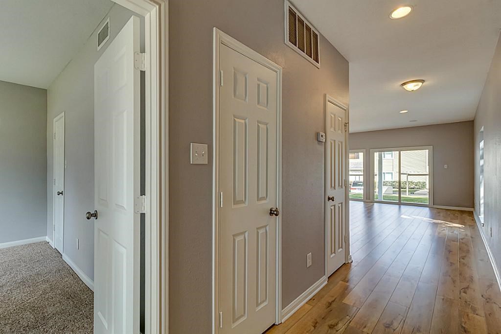 83 April Point Drive South, Unit 83 Conroe, TX 77356 - Photo 10 of 32